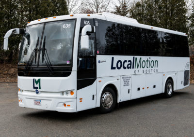 Boston Min Coach Buses