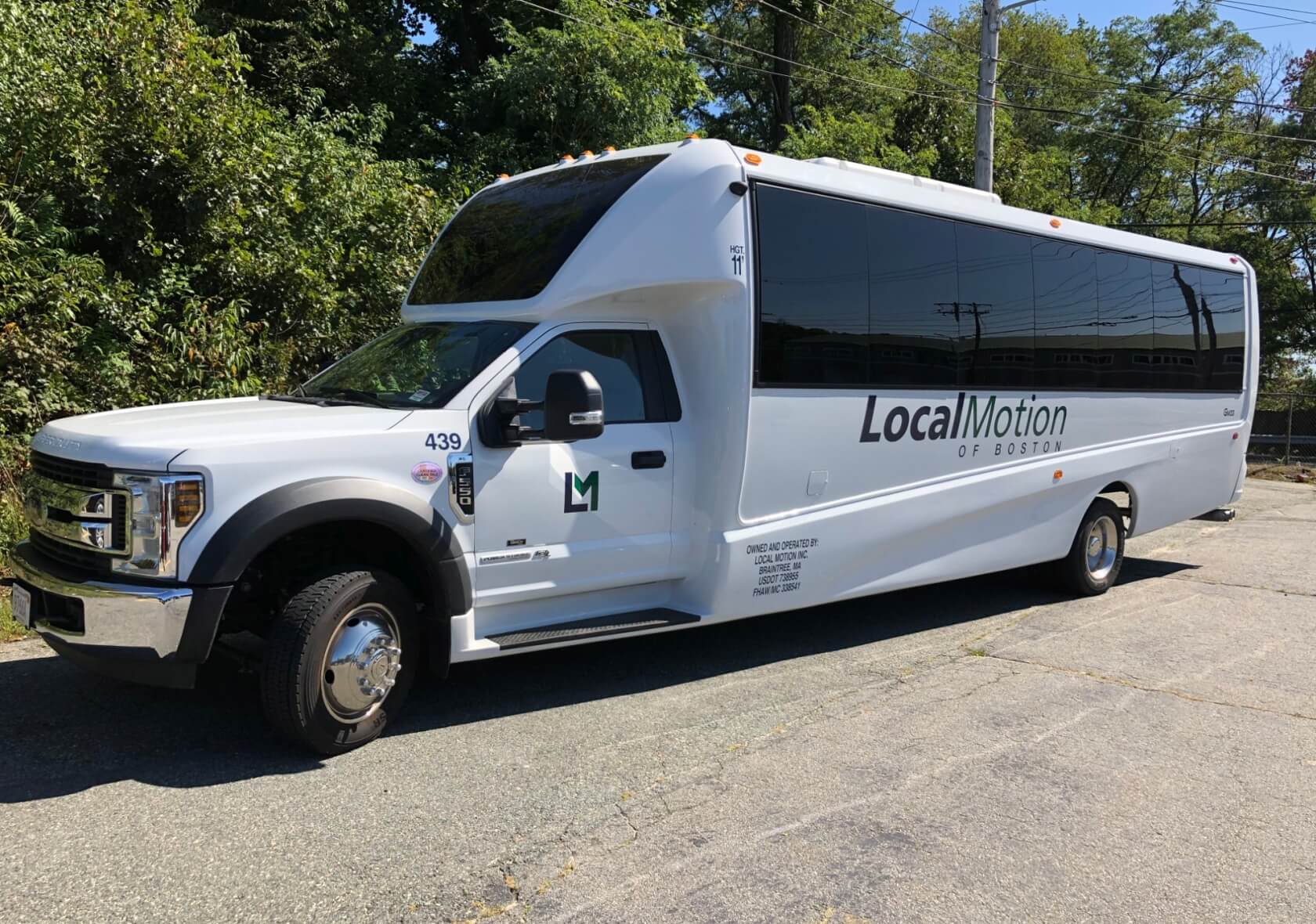 The Complete Guide to Charter Bus Rentals