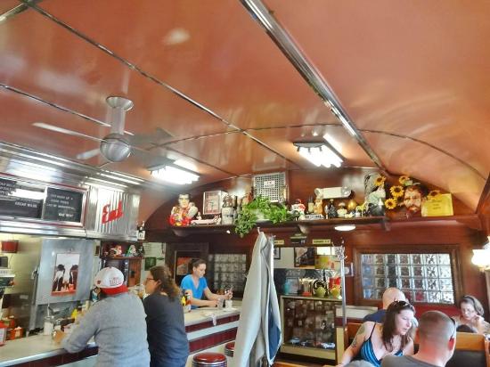 Things to do in New England _Four Aces Diner