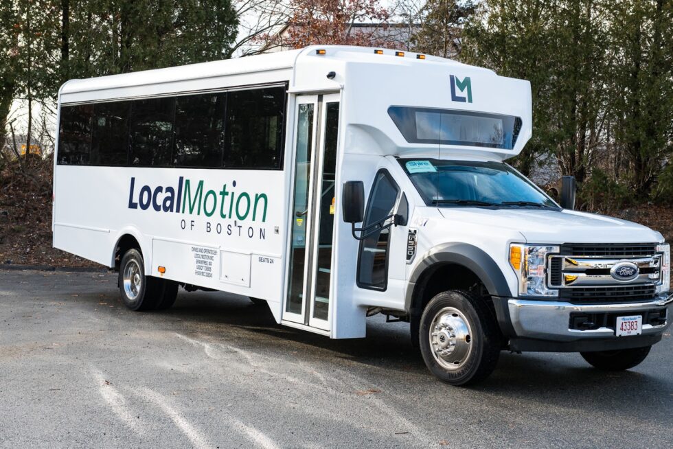 ten-things-you-need-to-know-before-hiring-a-charter-bus-company-local