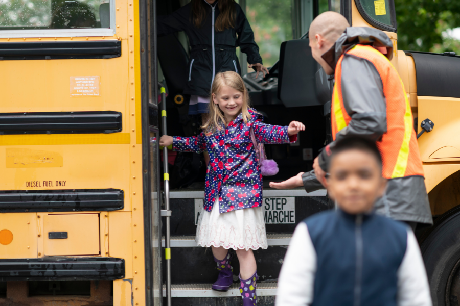 Schools on the Move: Making Field Trips Safer and More Fun With Charter Buses